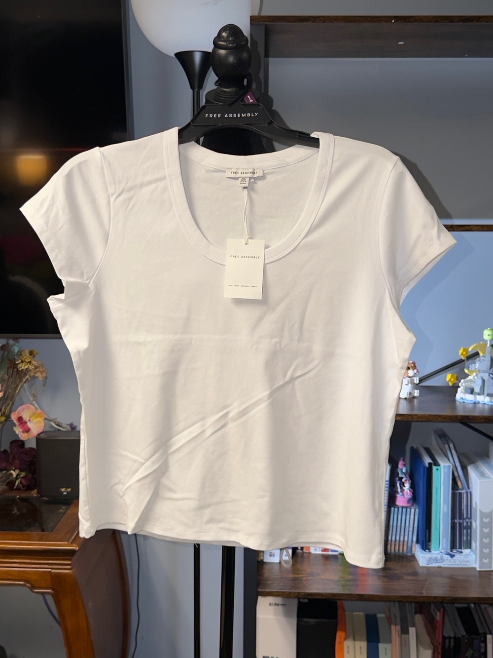 Free Assembly Women's White Scoop Neck Short Sleeve Tee/2 per pack